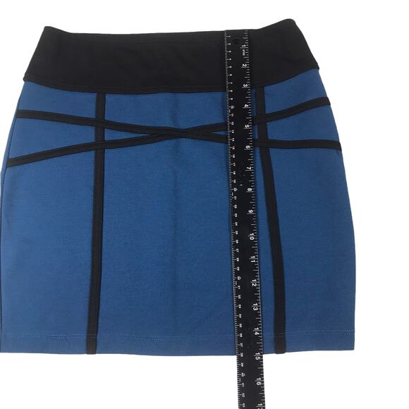Basic house‎ mini skirt size small - Picture 7 of 9
